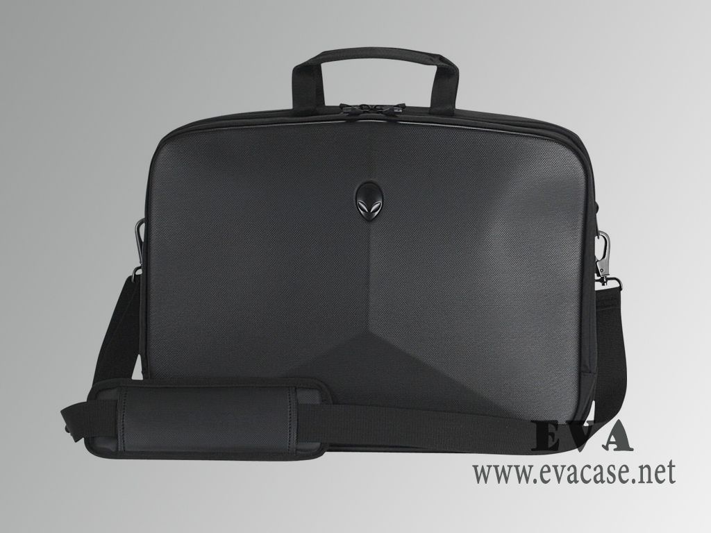 Mobile Edge 17 inch hard shell laptop case front view