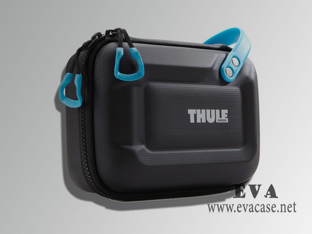 Thule black diving go pro carry case with zipper closure