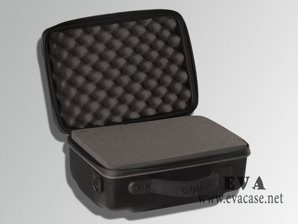 Portable padded tool case for Gator inside view