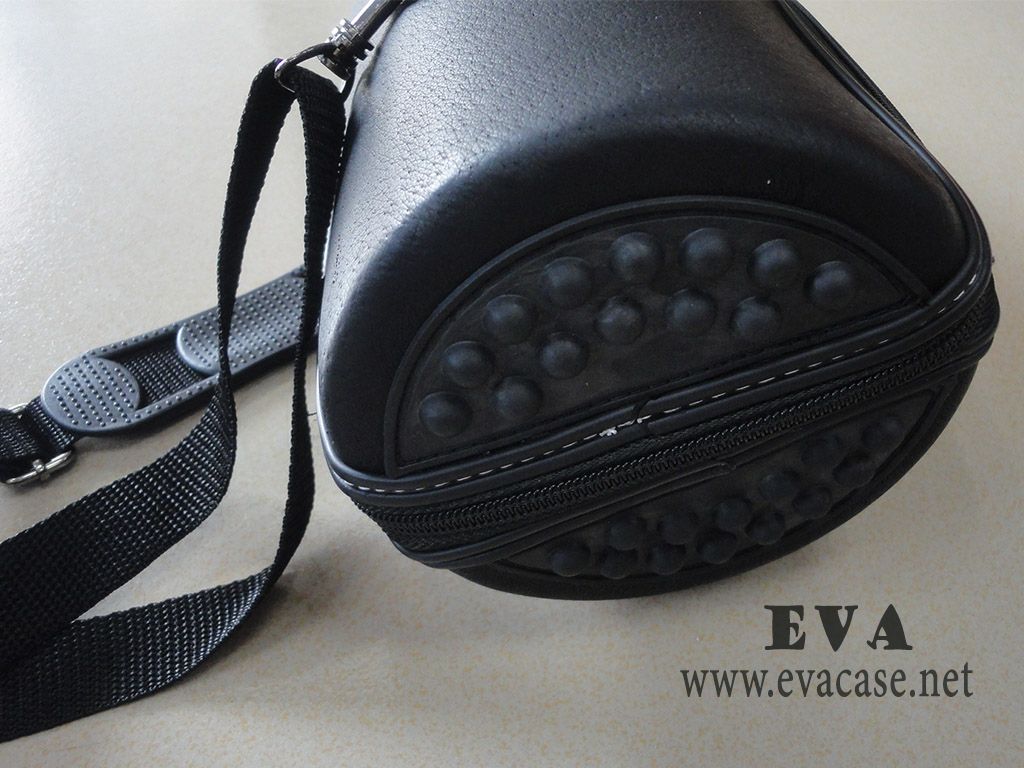 Genuine leather champagne carrier with plastic buttom