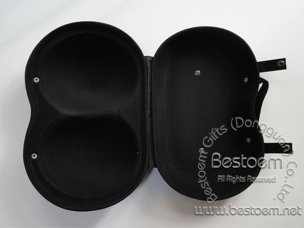 Large bra case organizer inside view