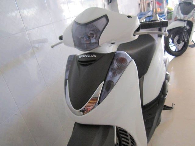 Cần bán gấp Sh300i cuối 2007 có ABS lên full tông sporty