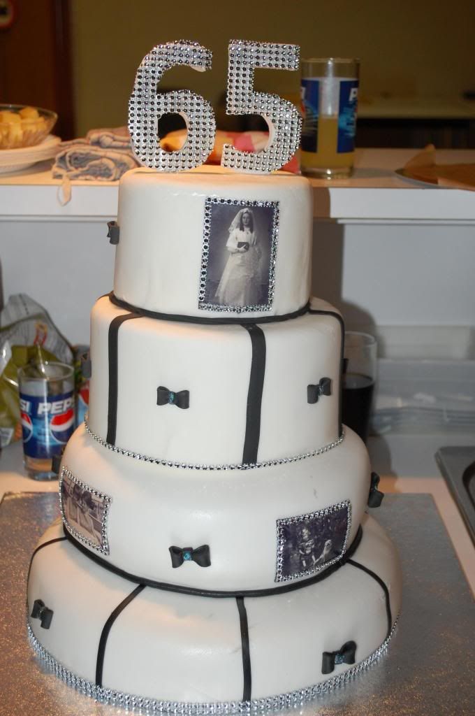 http://i1250.photobucket.com/albums/hh532/Ann_Gils/e808a69c-edcd-46b4-8d9a-0286429ef743_zps87fbc24d.jpg?t=1382357550