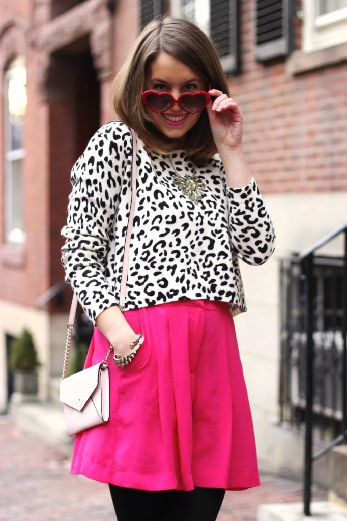 style tab, fashion blogger, boston blogger, valentines day, outfit, heart sunglasses