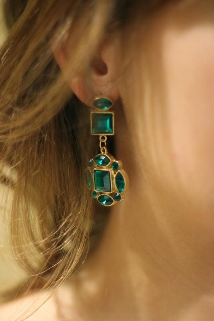 emerald, earrings, statement earrings, gems, jewelry, accessories,