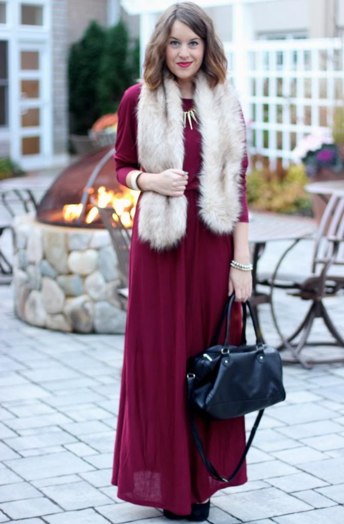 style tab, fashion blogger, boston blogger,holiday dress, dressing for the holidays, winter maxi dress, faux fur scarf