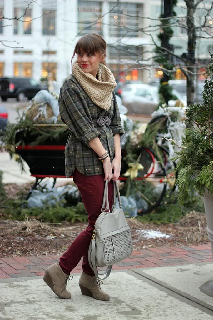 plaid, vintage, menswear, casual look, blogger, style tab, shirt with a belt, chunky scarf,