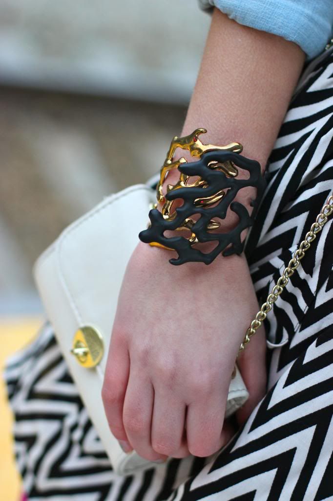 style tab, fashion, blogger, coral cuff, bracelet, gold, jewelry