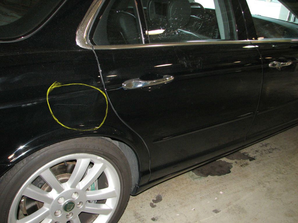 2005 JAGUAR XJR USED CAR INSPECTION - RR QTR SCRATCH 2005 JAGUAR XJR USED CAR INSPECTION - RR QTR SCRATCH